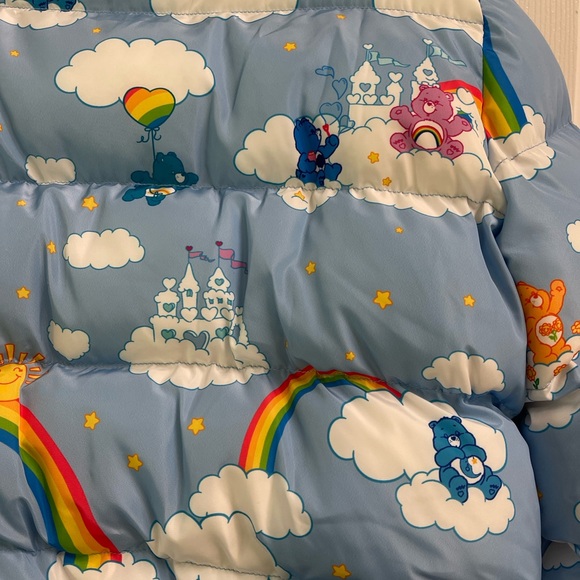 Dolls Kill x Care bears Rainbow Clouds Puffer Jacket-M - Picture 4 of 6